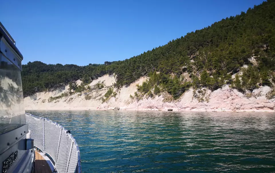 spiaggia-sassineri-di-sirolo-conero