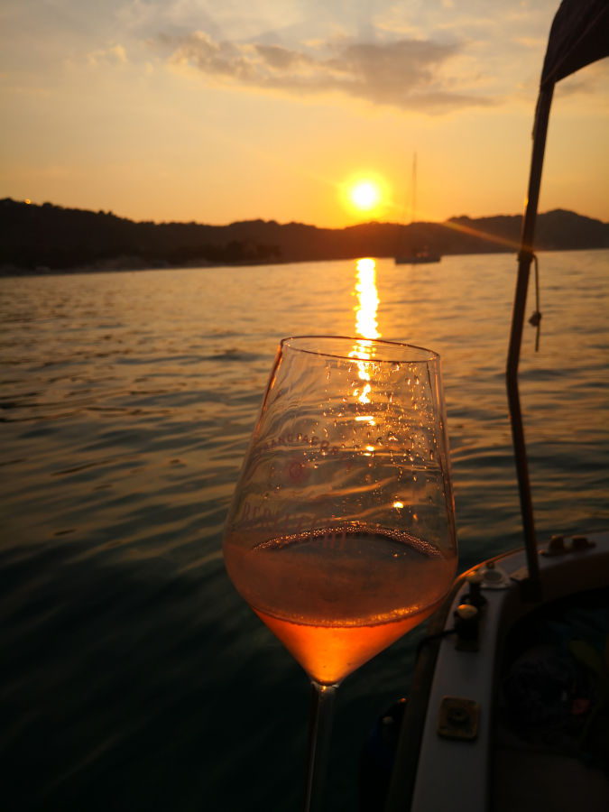 aperitivo-al-tramonto-conero